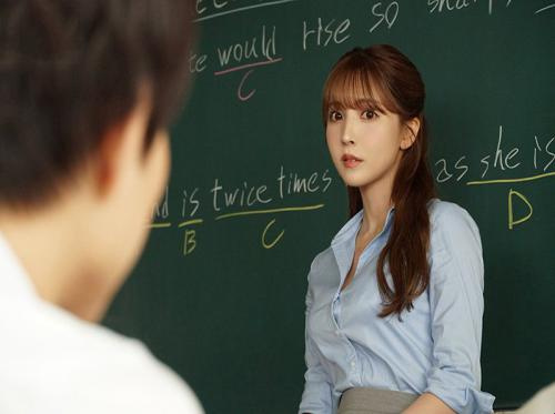 Cô giáo đi dạy học lỡ yêu thầm học sinh